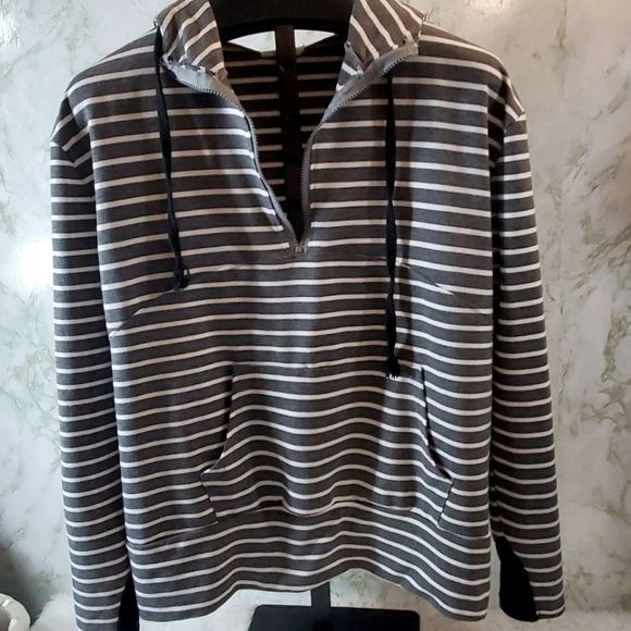 Spadehill Tops - Spadehill Striped Hoodie